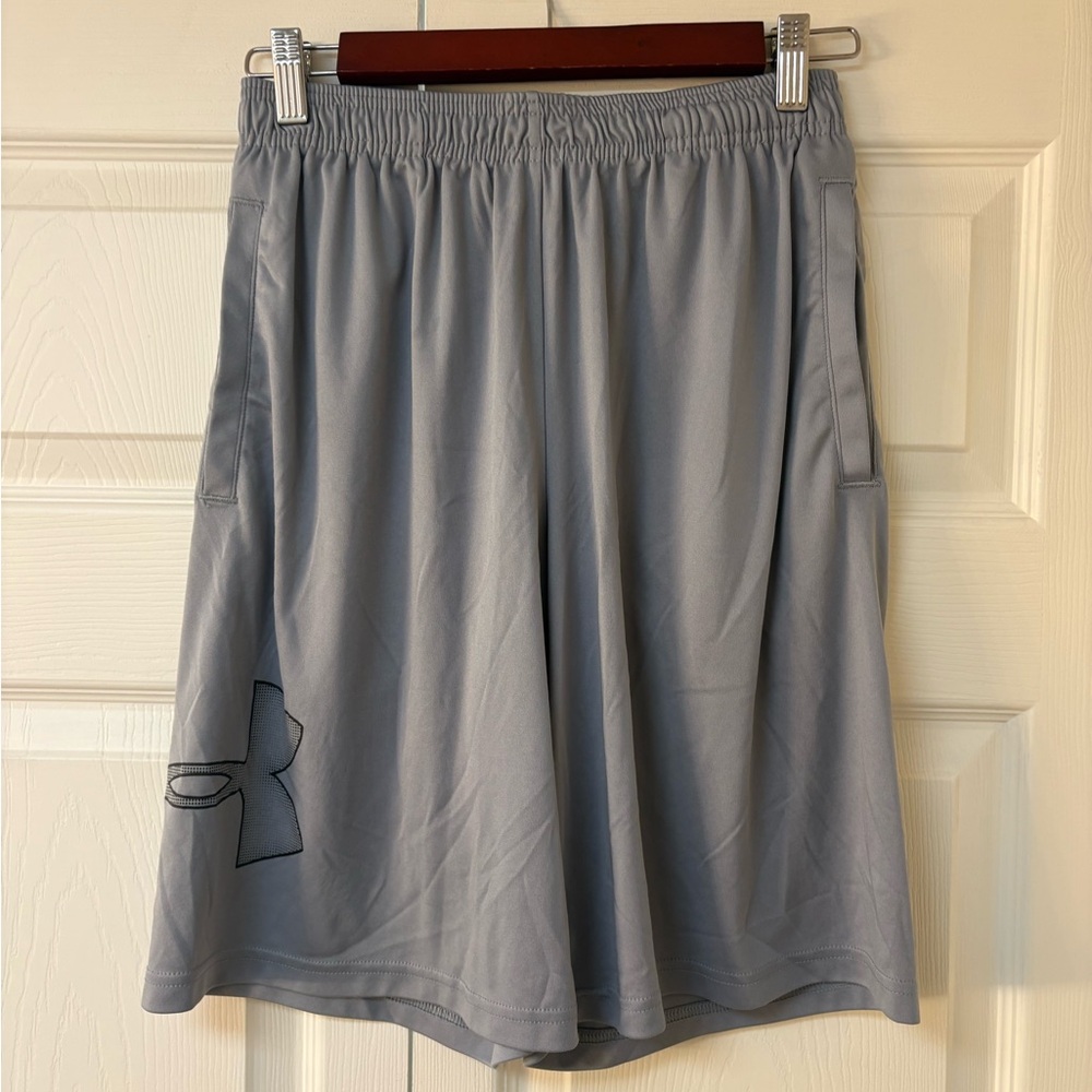 Under Armour Light Gray Men's Athletic Shorts Size Medium